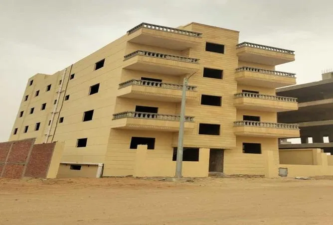 شقة 3 غرف 155 م² للبيع في El Motamayez District North