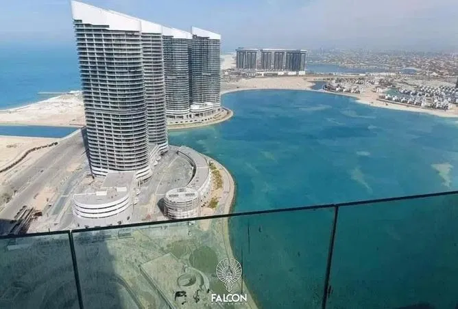 Chalet 50 m² for sale in Beachfront Towers
