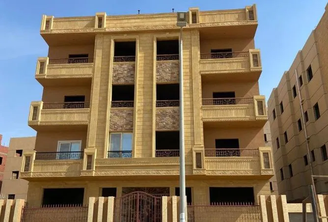 3-bedroom apartment 190 m² for sale in El Motamayez District