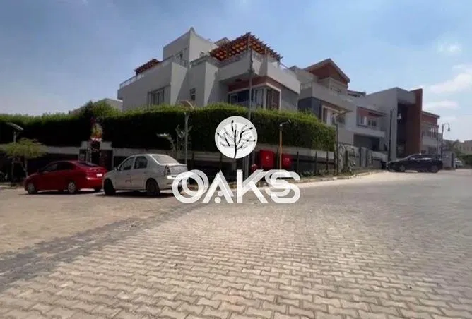 4-bedroom villa 230 m² for sale in V levels