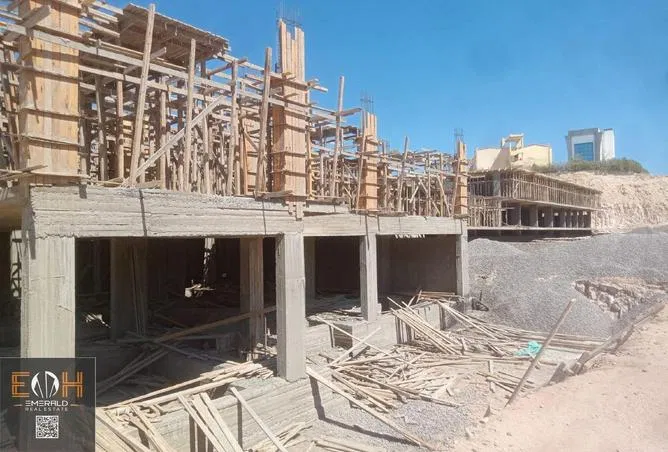 1-bedroom apartment 60 m² for sale in El Hadaba District