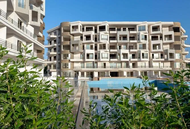 Apartment 52 m² for sale in Al Hambra Waterfalls