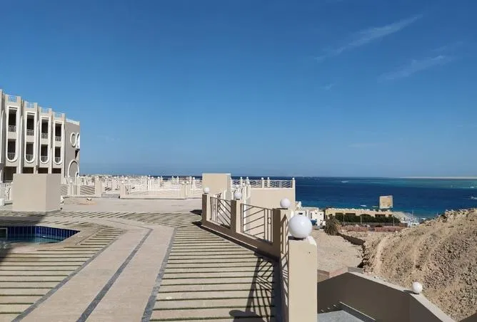 Apartment 49 m² for sale in El Hadaba District