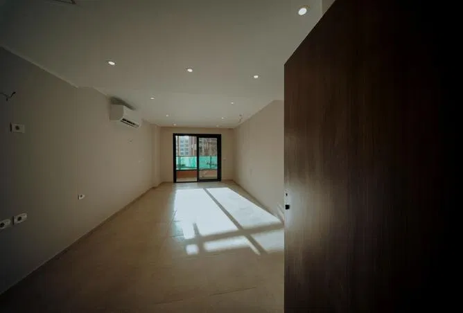 Apartment 53 m² for sale in Atalantis