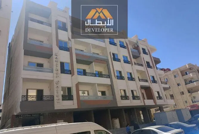 شقة غرفة 80 م² للبيع في El Kawther District