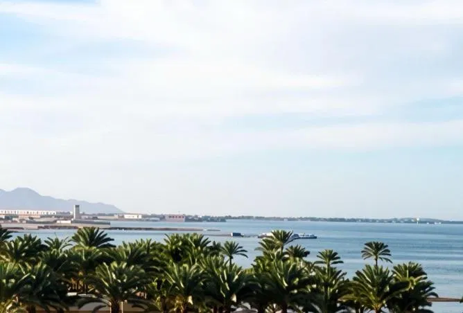 1-bedroom apartment 51 m² for sale in Al Ahyaa District