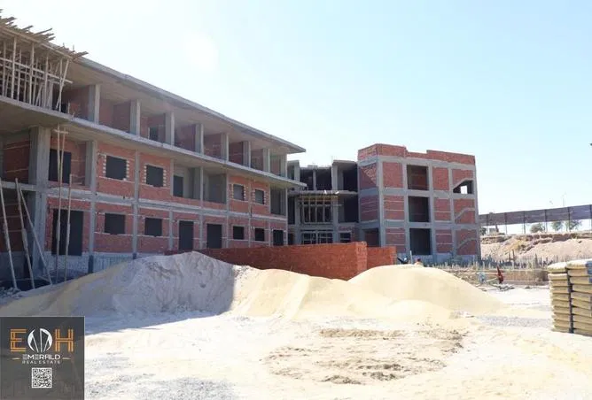 1-bedroom apartment 64 m² for sale in Mubarak 6