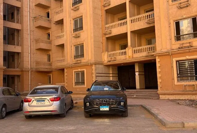 3-bedroom apartment 140 m² for sale in Al Andalus Buildings