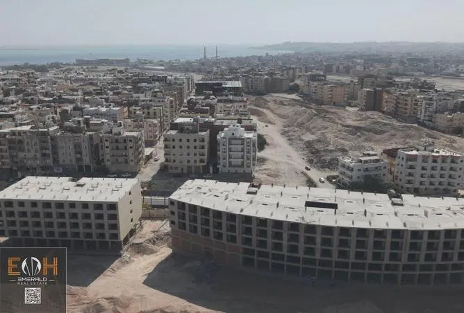 Apartment 62 m² for sale in Arabia Area