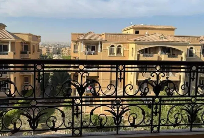 3-bedroom apartment 55 m² for sale in AlKarma Kay