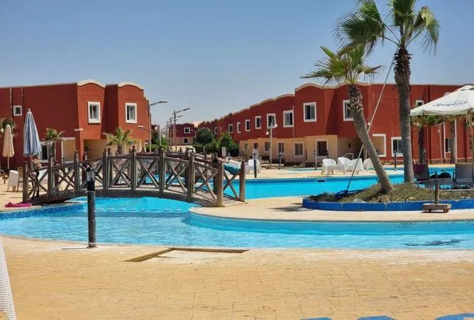 شاليه غرفة 66 م² للبيع في بنجلوز، Bungalows North Coast