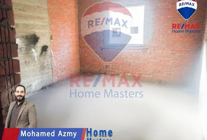 شقة 3 غرف 210 م² للبيع في Ahmed Maher St.