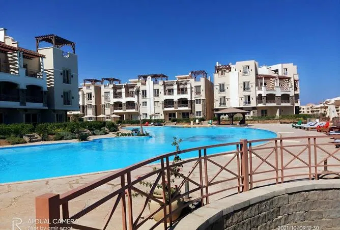 2-bedroom chalet 100 m² for sale in Blue Blue
