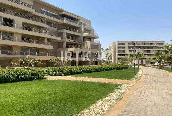 شقة غرفتين 143 م² للبيع في Capital Gardens   Palm Hills