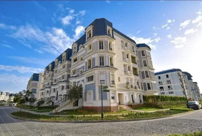 4-bedroom penthouse 100 m² for sale in Mountain View iCity October