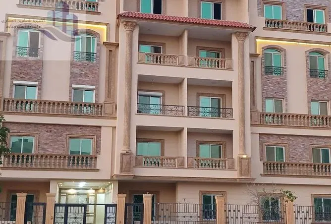 4-bedroom apartment 225 m² for sale in 4th Neighborhood