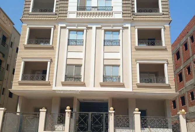3-bedroom apartment 184 m² for sale in Al Andalus Buildings