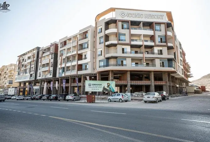 1-bedroom apartment 76 m² for sale in El Hadaba District