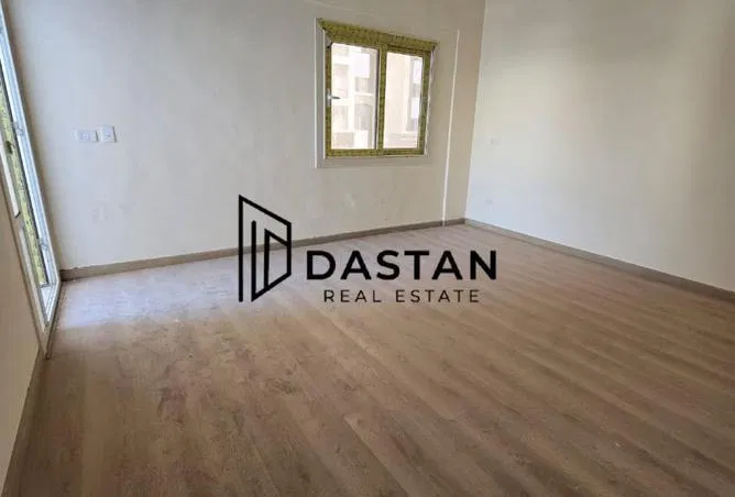 3-bedroom apartment 122 m² for sale in Al Maqsad