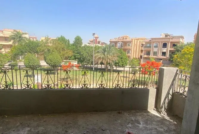 شقة 3 غرف 220 م² للبيع في 2nd Neighborhood