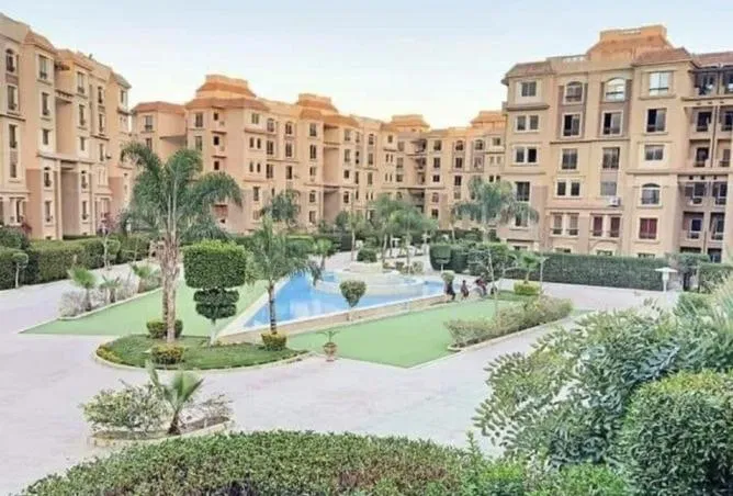 3-bedroom apartment 215 m² for sale in Hadayek October