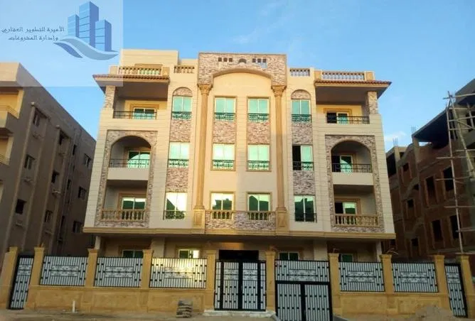 4-bedroom apartment 240 m² for sale in 4th Neighborhood