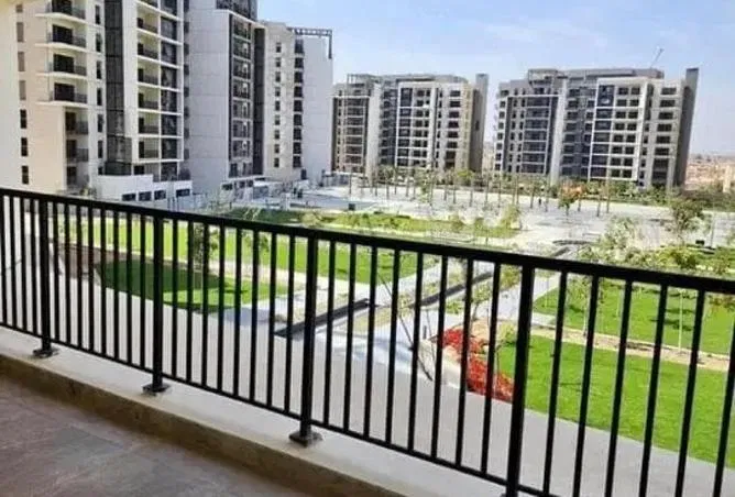 شقة غرفتين 137 م² للبيع في Park Side Residence