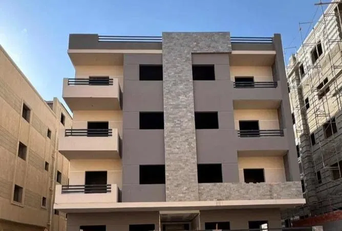 3-bedroom apartment 190 m² for sale in Al Andalus District