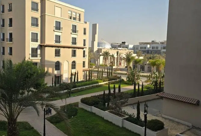 1-bedroom apartment 75 m² for sale in Village West