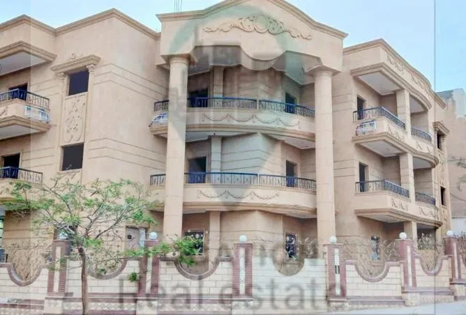 3-bedroom apartment 180 m² for sale in 6th District
