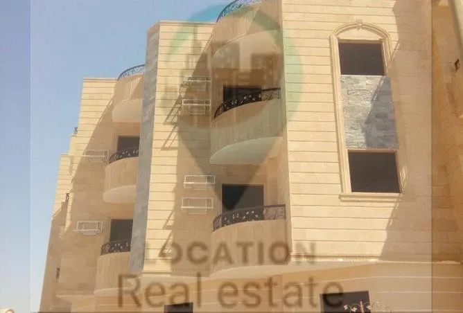 3-bedroom apartment 200 m² for sale in 6th District