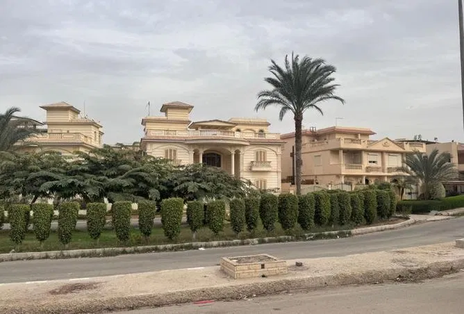 شقة 3 غرف 210 م² للبيع في Street 12