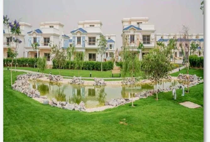 تاون هاوس 4 غرف 210 م² للبيع في Midtown West