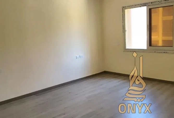 3-bedroom apartment 122 m² for sale in Al Maqsad