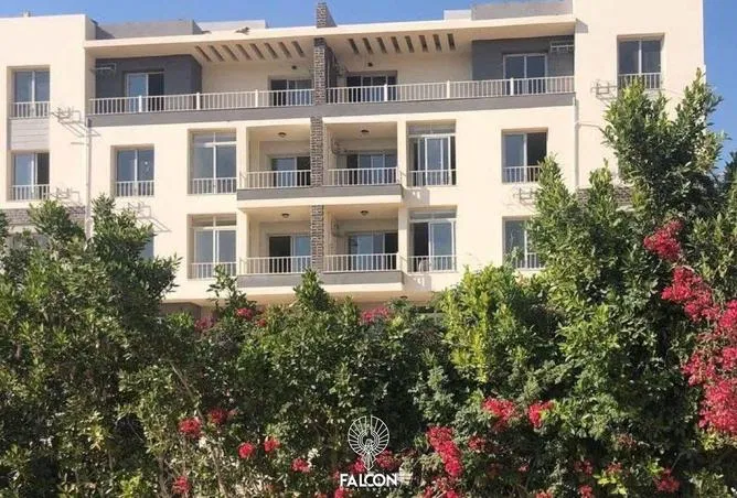 1-bedroom apartment 80 m² for sale in Al Maqsad