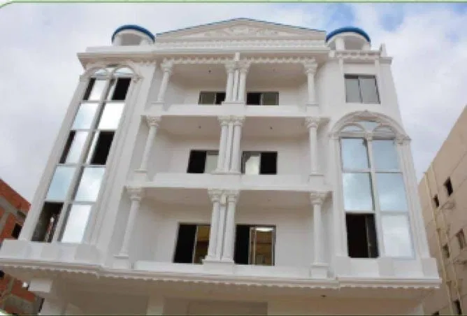 3-bedroom apartment 185 m² for sale in Al Andalus District