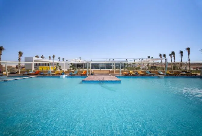 2-bedroom chalet 95 m² for sale in Cali Coast