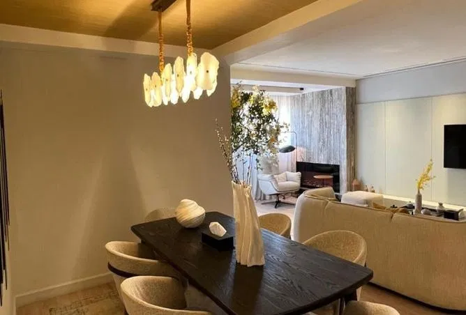 3-bedroom apartment 194 m² for sale in Meadows Park