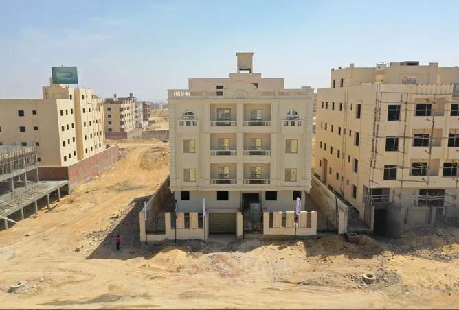 شقة 4 غرف 250 م² للبيع في Bait Alwatan