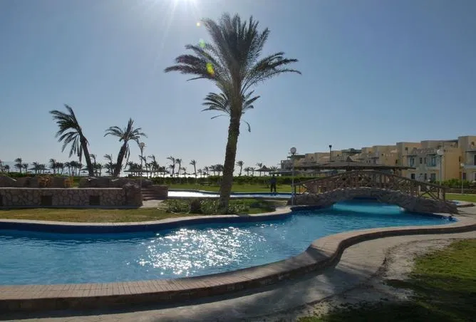 2-bedroom chalet 120 m² for sale in Riviera Beach