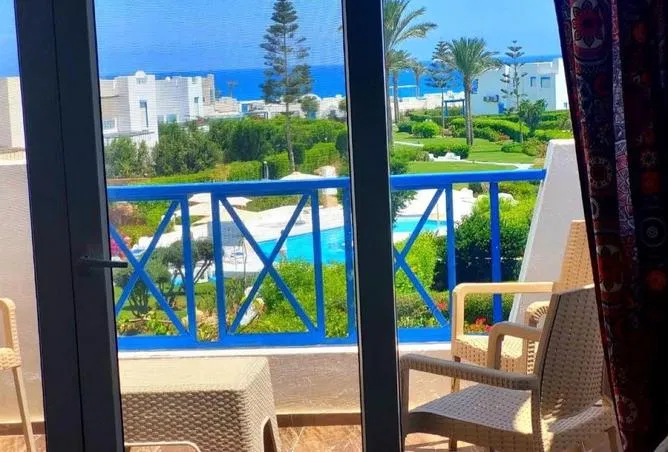 شاليه 3 غرف 125 م² للبيع في Skala Mountain View Ras El Hikma