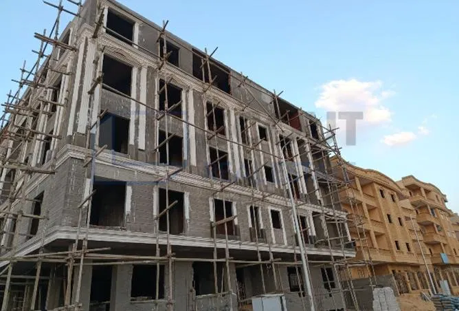 3-bedroom apartment 172 m² for sale in Al Andalus District