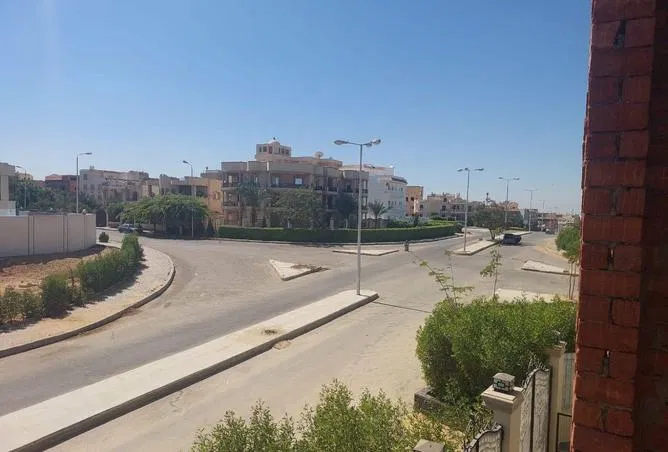 3-bedroom apartment 237 m² for sale in Al Shabab Road