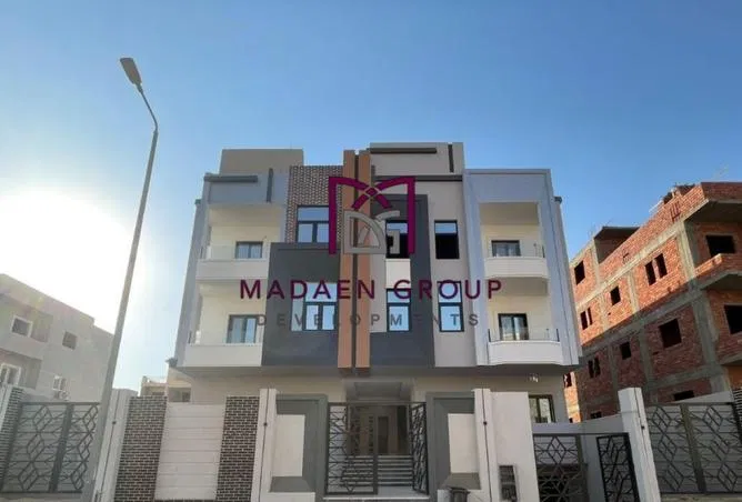شقة 3 غرف 170 م² للبيع في Touristic Zone 4