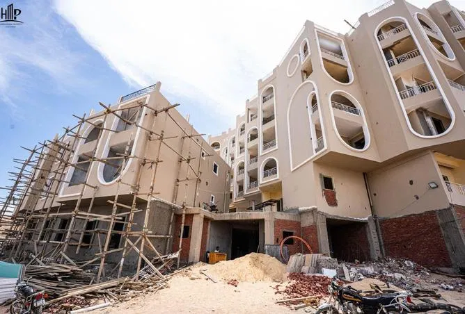 1-bedroom apartment 77 m² for sale in El Hadaba District