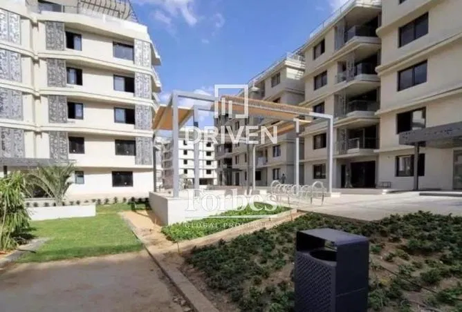 3-bedroom apartment 172 m² for sale in Badya Palm Hills