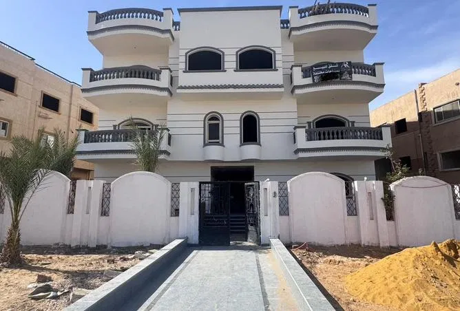 4-bedroom apartment 270 m² for sale in 5th Neighborhood