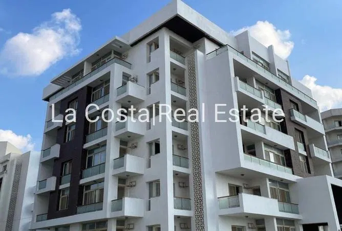 3-bedroom apartment 166 m² for sale in Al Maqsad