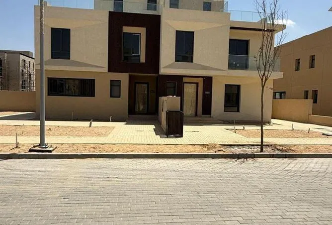 فيلا 4 غرف 230 م² للبيع في فاي سوديك، Vye Sodic