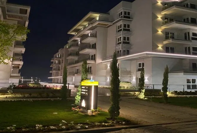 3-bedroom apartment 160 m² for sale in Mountain View iCity October